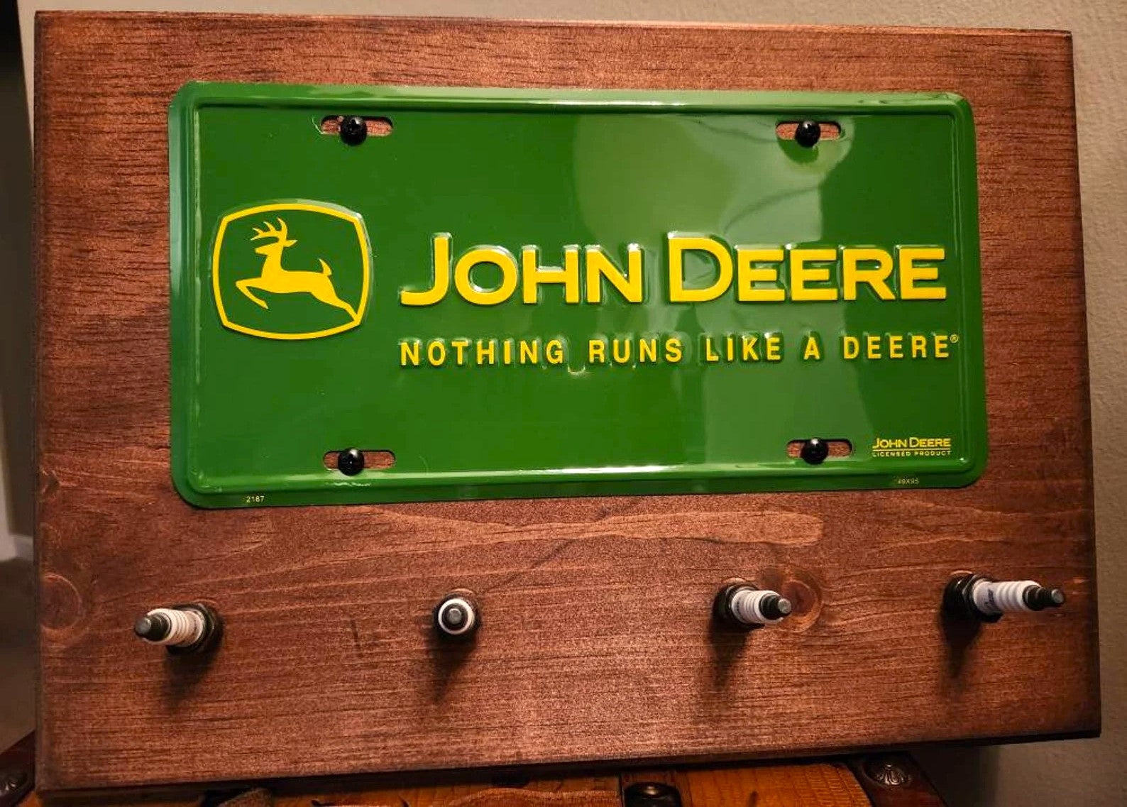 John Deere - License Plate Spark Plug Rack For the Gear Head Lean2 Designs