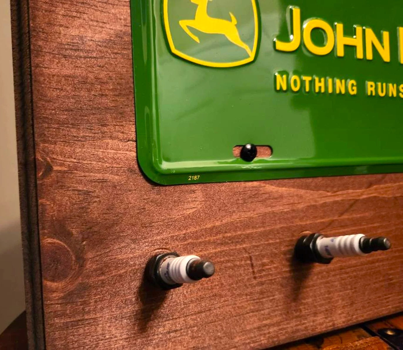John Deere - License Plate Spark Plug Rack For the Gear Head Lean2 Designs