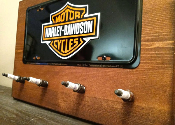 Harley-Davidson - License Plate Spark Plug Rack For the Gear Head Lean2 Designs