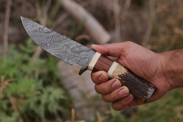 Skinner Knife - Damascus Steel – Stag Handle For the Outdoorsman Orklo Knives
