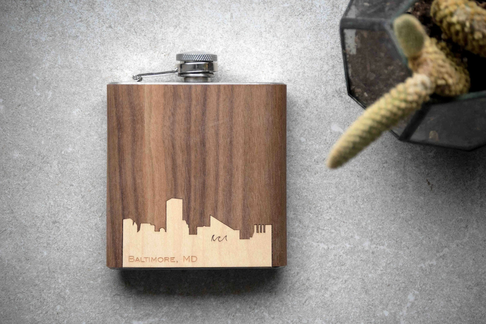 City Skylines - Wooden Hip Flask For the Bar Autumn Woods