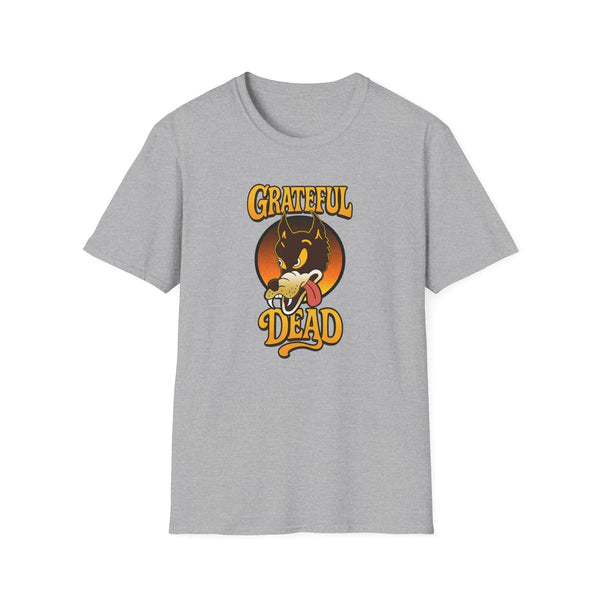 Light gray T-shirt with front graphic of wolf head and “Grateful Dead” lettering