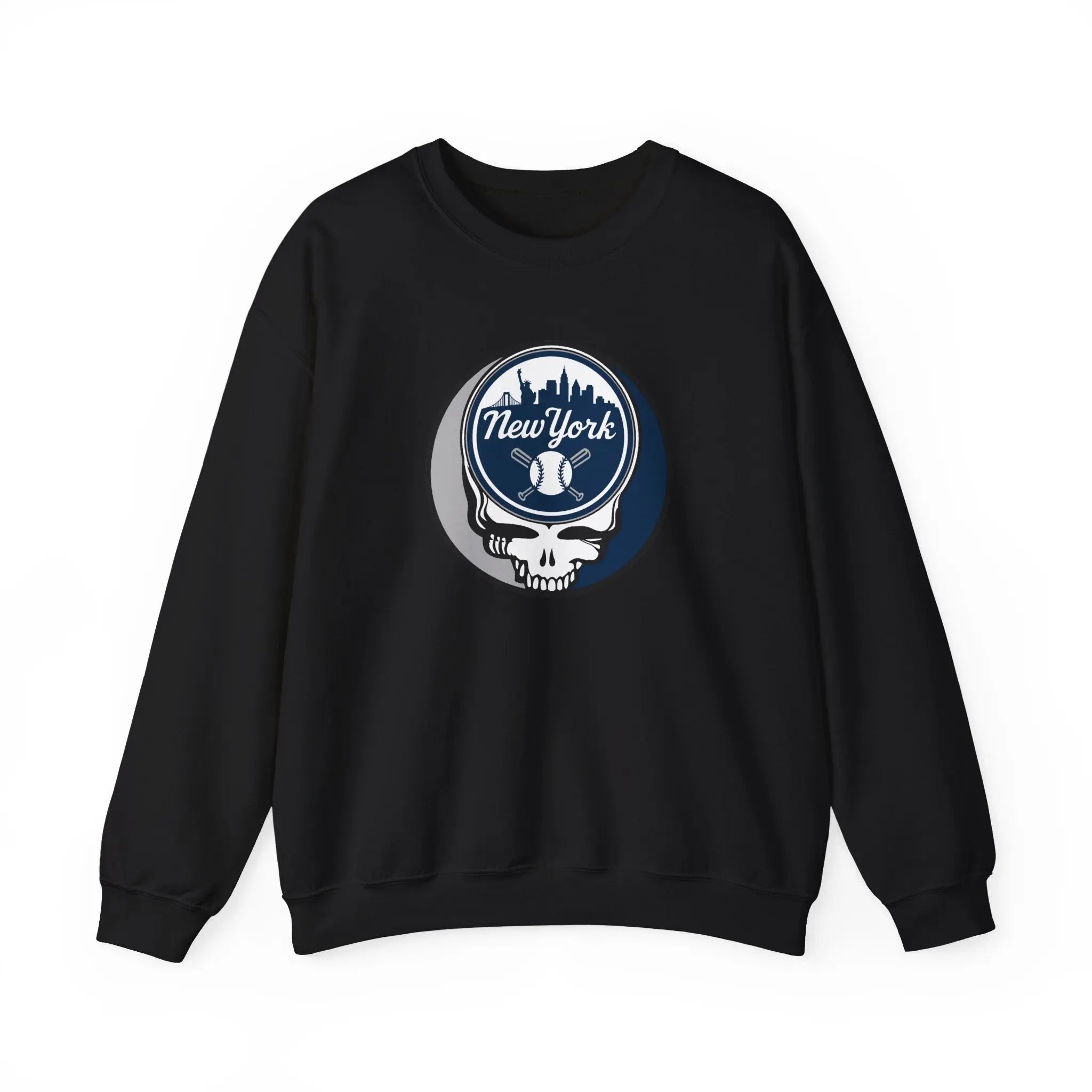 New York Yankees Stealie crewneck sweatshirt, black, front view with circular skull logo