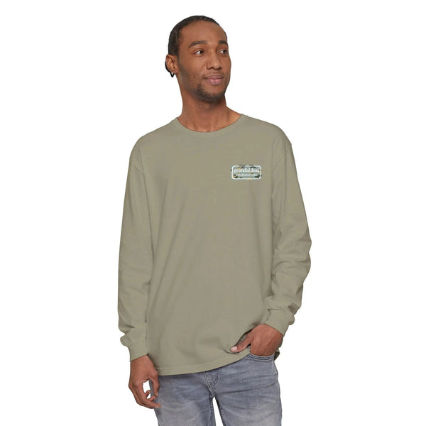 Sandstone garment-dyed long-sleeve T-shirt with small front logo patch
