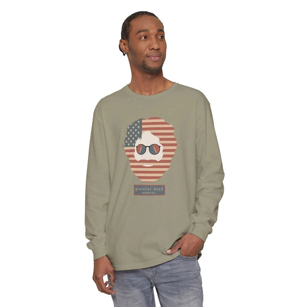 Sandstone long-sleeve T-shirt with patriotic bear graphic on chest