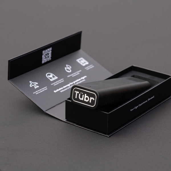 Tübr Gordo aluminum tube in black presentation box
