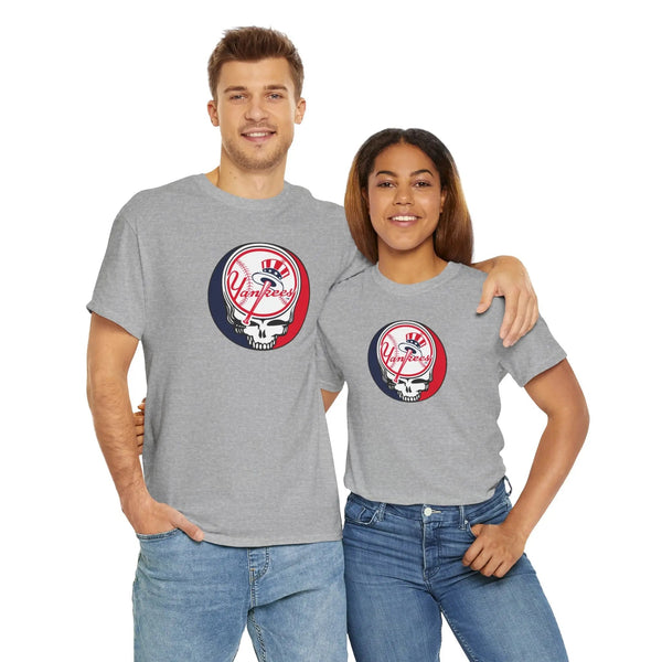 Sport gray T-shirt with Yankees Stealie skull logo graphic on chest