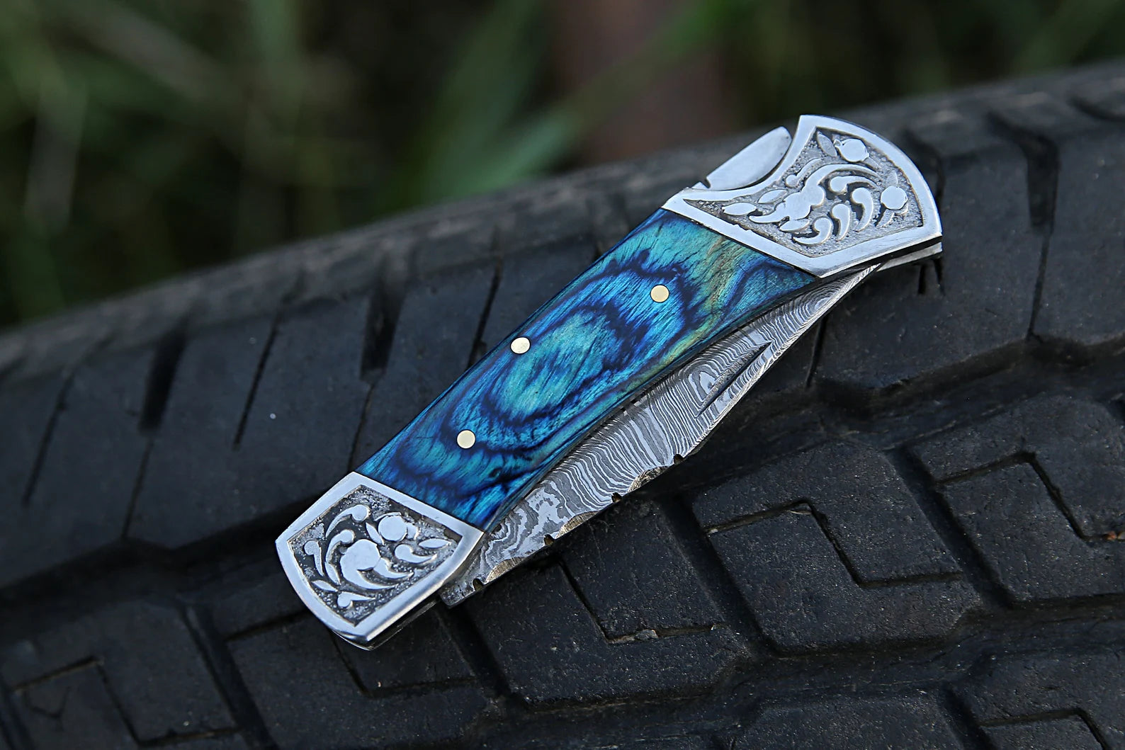 Damascus Steel Folding Pocket Knife – Blue Handle For the Outdoorsman Orklo Knives