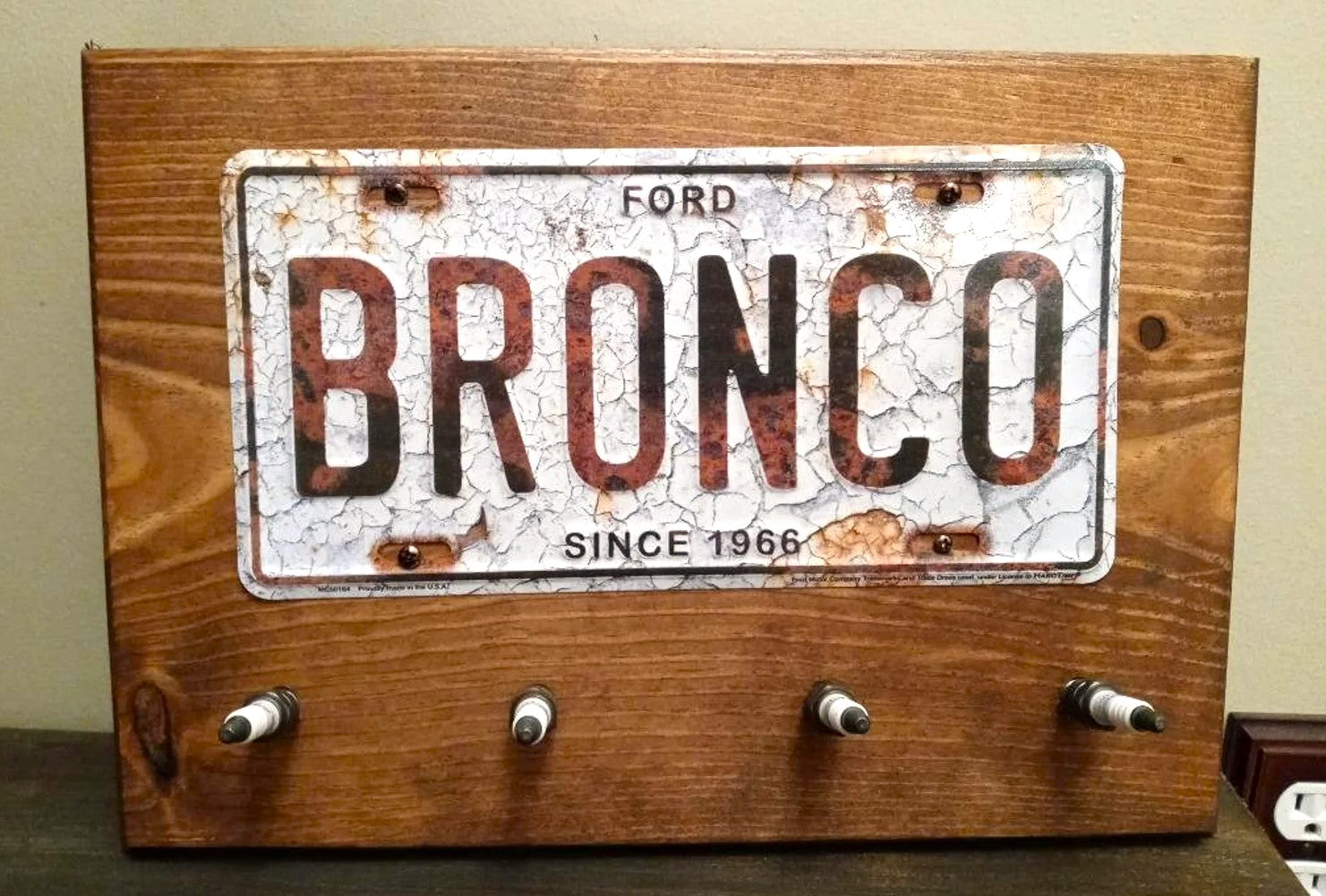 Ford Bronco - License Plate Spark Plug Rack For the Gear Head Lean2 Designs