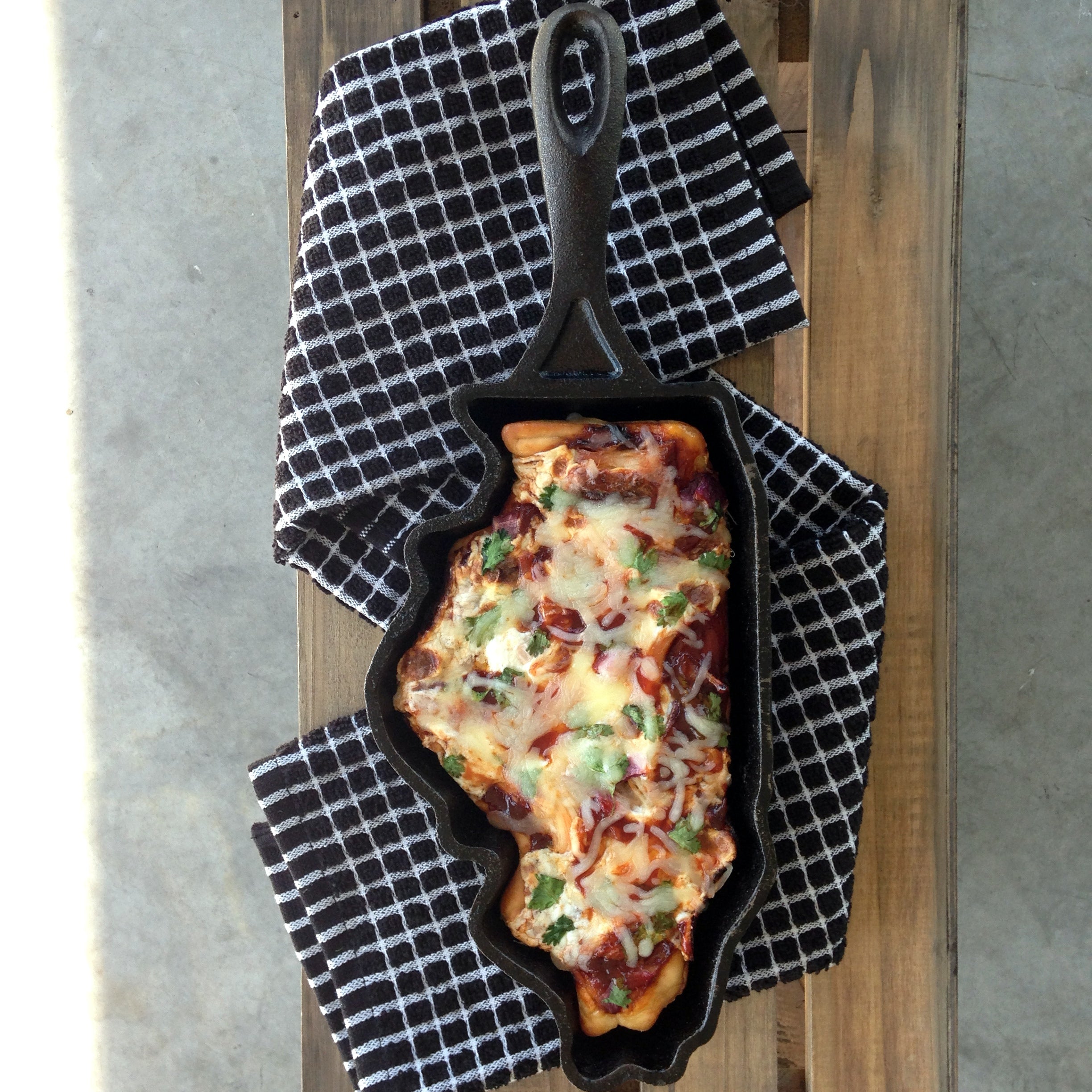 Cast Iron Skillet - Illinois Edition image