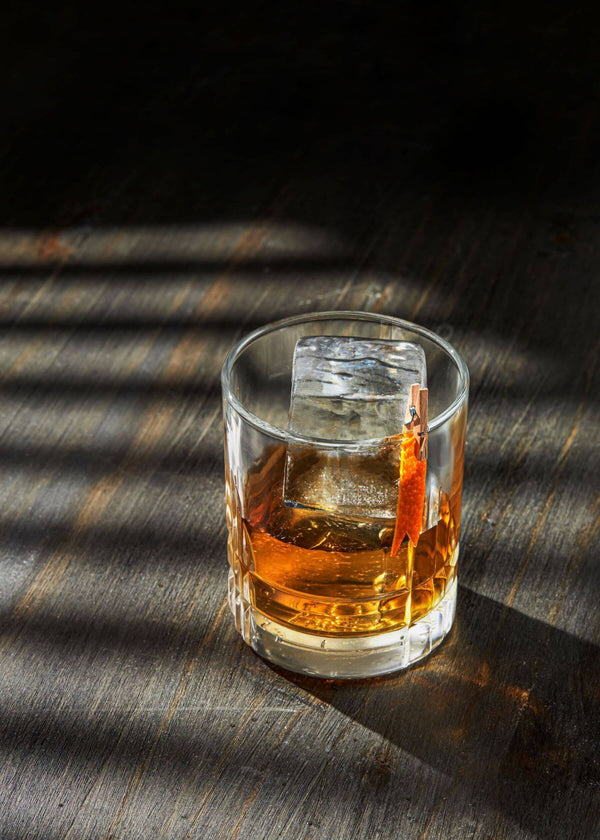 Crystal Clear Ice Cube Maker Tray - Eight 2" Squares Ice Cube Mold For the Bar Lemonsoda