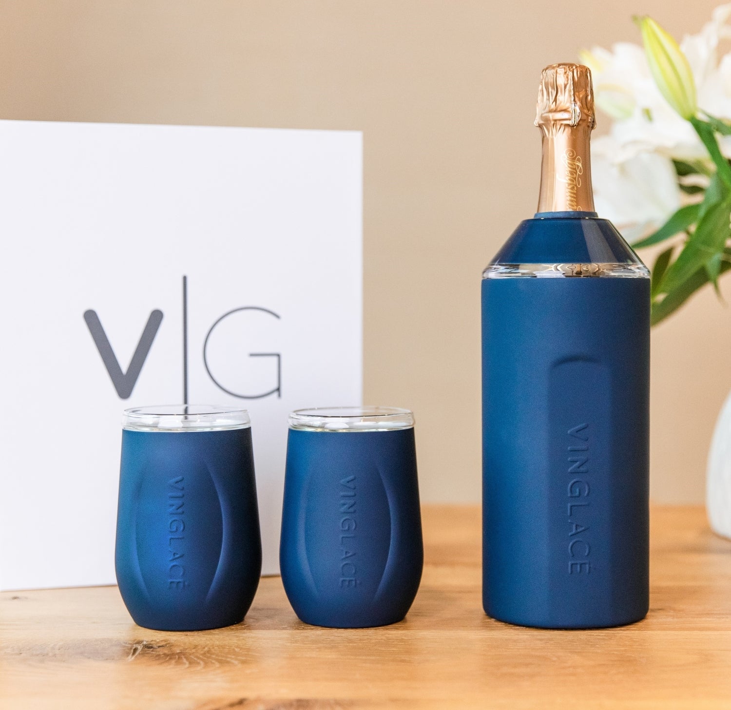 Gift set bottle cooler and two wine tumblers, navy finish