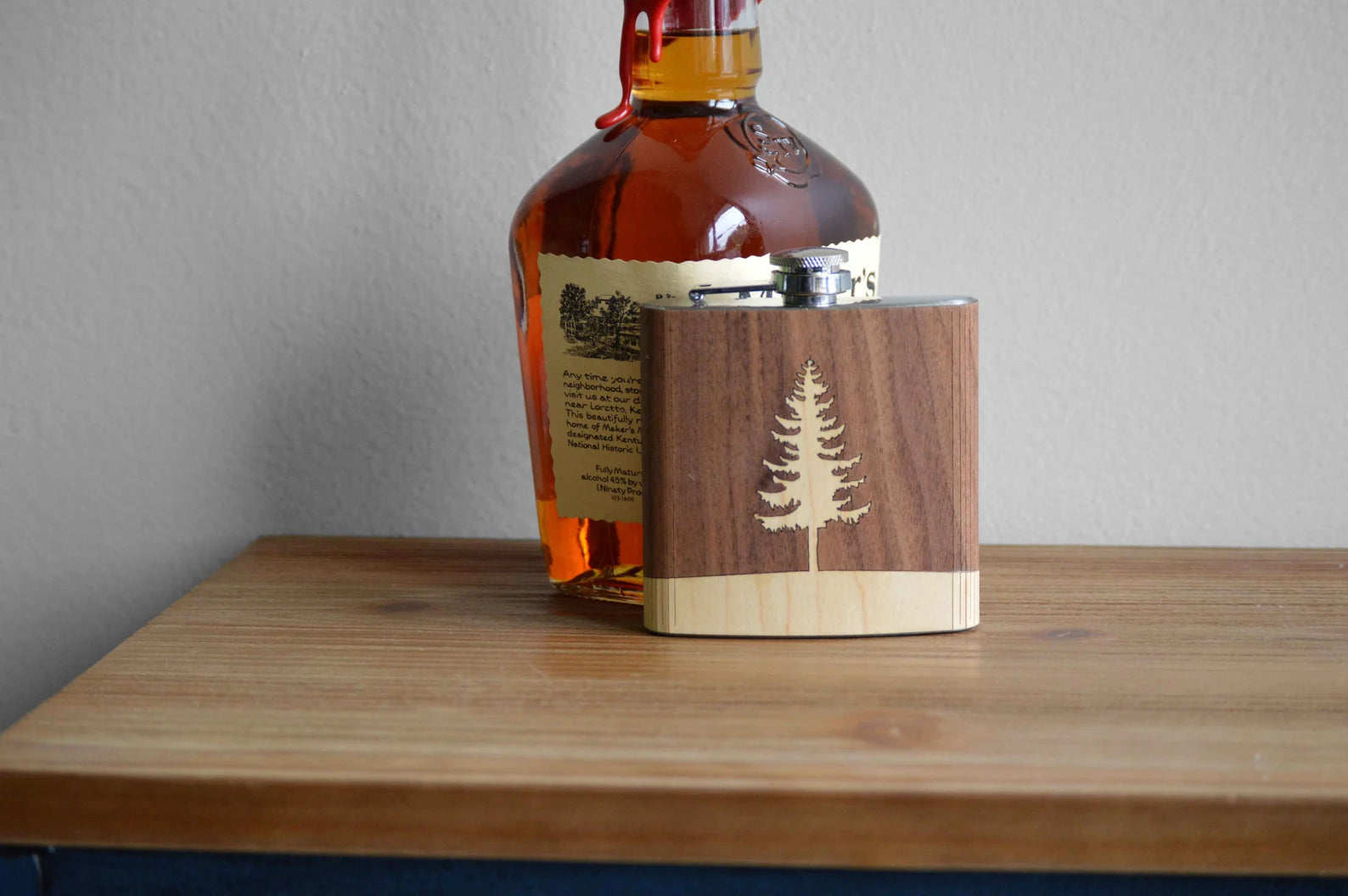 Pine Tree – Wooden Hip Flask For the Bar Autumn Woods