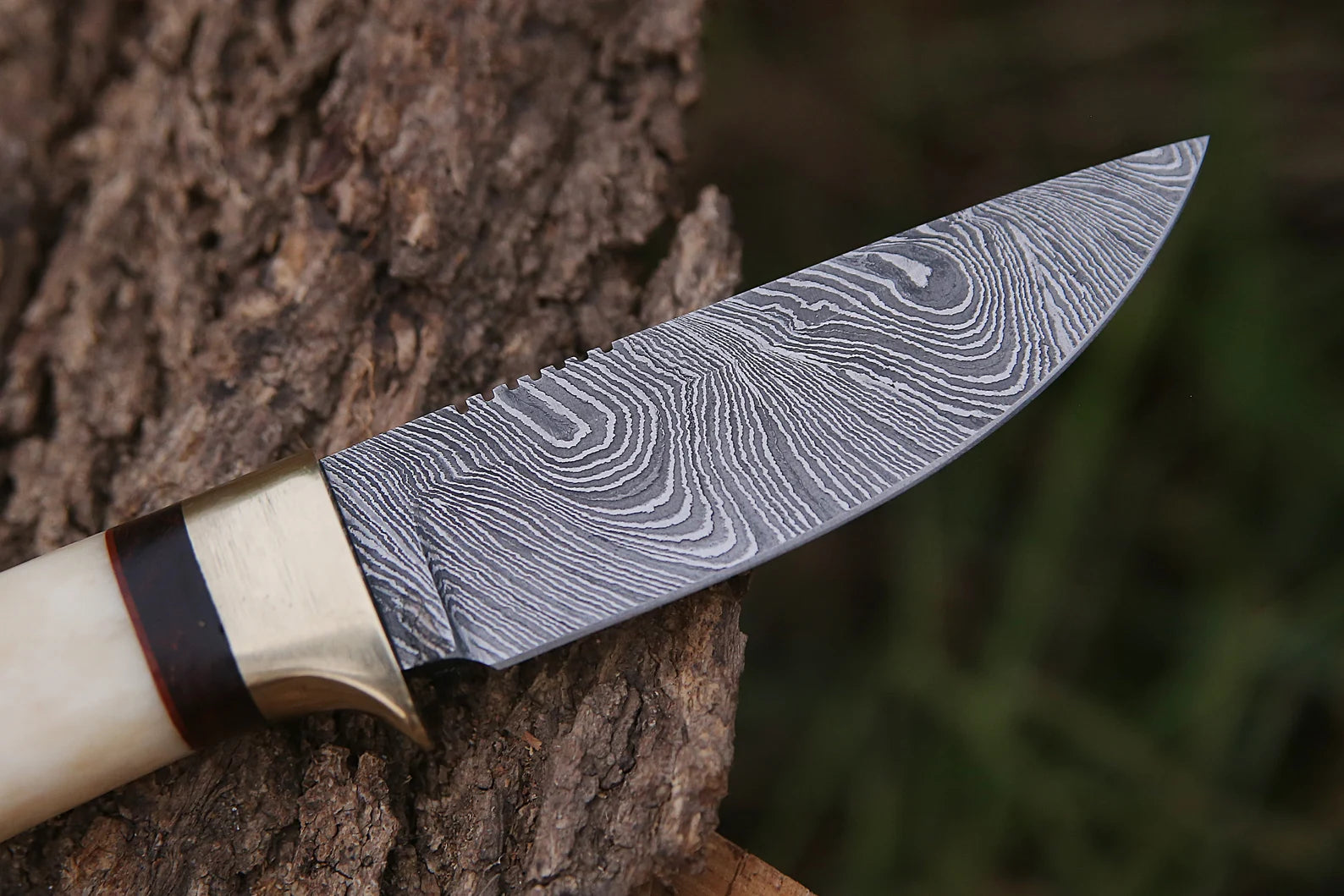 Skinner Knife - Damascus Steel – Bone Handle For the Outdoorsman Orklo Knives