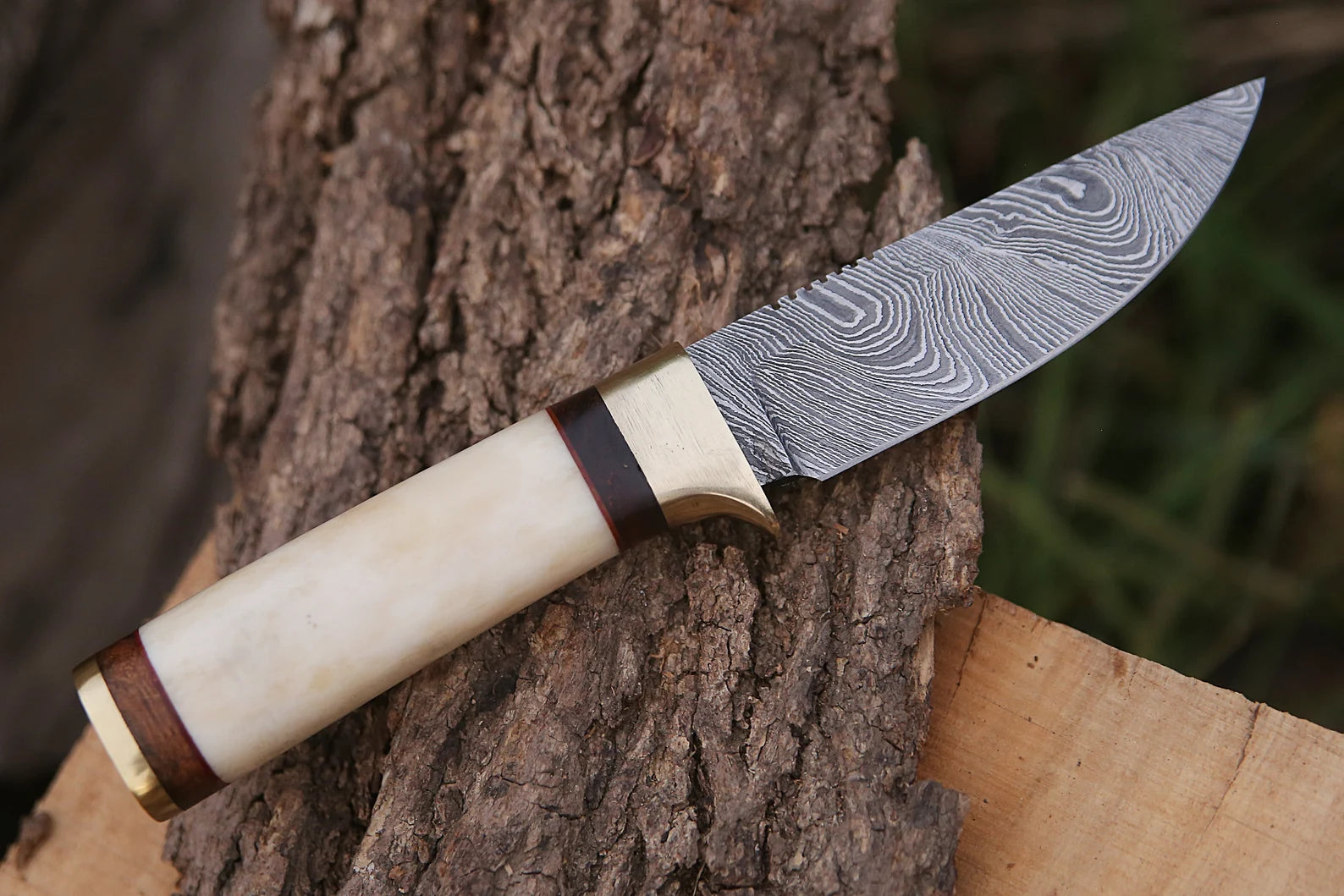 Skinner Knife - Damascus Steel – Bone Handle For the Outdoorsman Orklo Knives