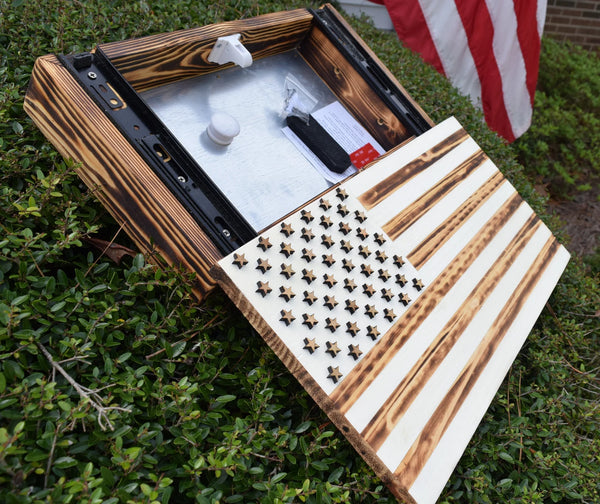 White American Flag Concealed Gun Case - With Magnetic Release For the Outdoorsman 13 Stripes
