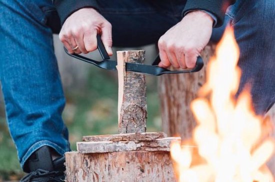 Spantan - Double Handled Kindling Cutter For the Outdoorsman Tar River Trading